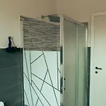 La Terrazza Sul Reno - In Pieno Centro-due Passi Da Chiara - Comodo Unipol Arena 3* Casalecchio Di Reno