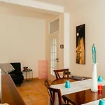 La Terrazza Sul Reno - In Pieno Centro-due Passi Da Chiara - Comodo Unipol Arena 3*