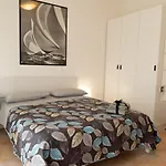 La Terrazza Sul Reno - In Pieno Centro-due Passi Da Chiara - Comodo Unipol Arena