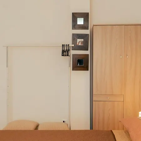 La Terrazza Sul Reno - In Pieno Centro-due Passi Da Chiara - Comodo Unipol Arena 3*