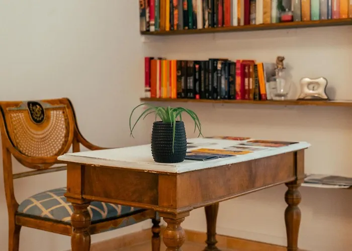 Couette-café La Terrazza Sul Reno - In Pieno Centro-due Passi Da Chiara - Comodo Unipol Arena 3*