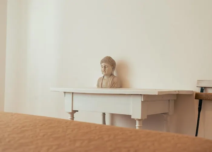 La Terrazza Sul Reno - In Pieno Centro-due Passi Da Chiara - Comodo Unipol Arena Bed & Breakfast 3*