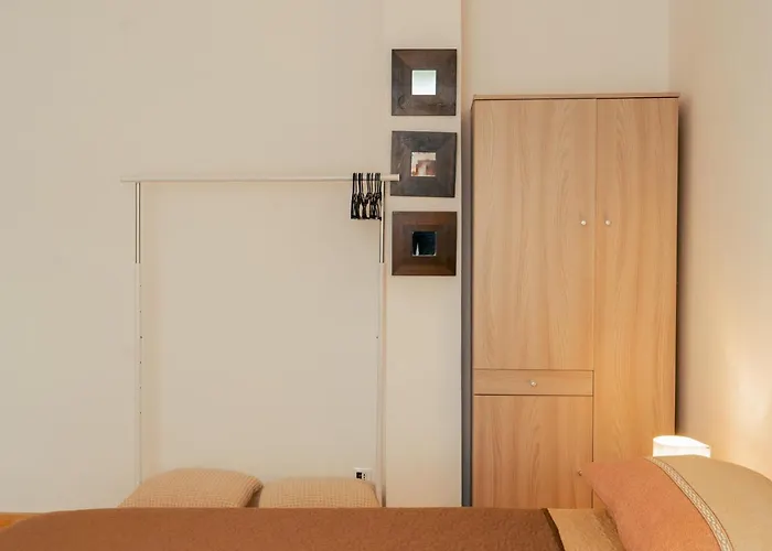 La Terrazza Sul Reno - In Pieno Centro-due Passi Da Chiara - Comodo Unipol Arena 3*