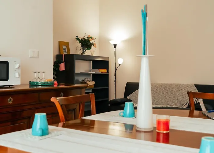 La Terrazza Sul Reno - In Pieno Centro-due Passi Da Chiara - Comodo Unipol Arena 3* Casalecchio Di Reno