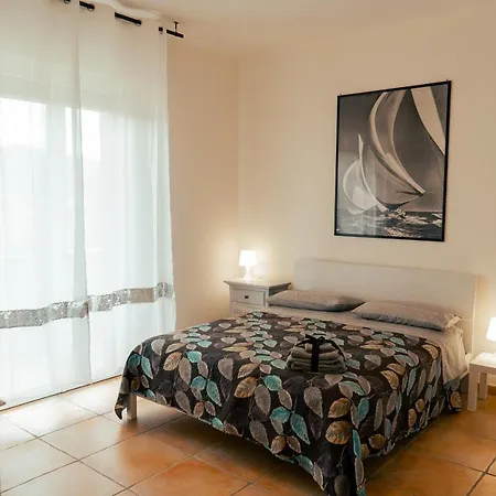 La Terrazza Sul Reno - In Pieno Centro-due Passi Da Chiara - Comodo Unipol Arena *