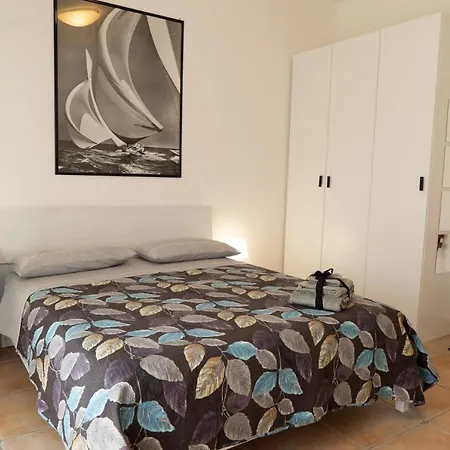 La Terrazza Sul Reno - In Pieno Centro-due Passi Da Chiara - Comodo Unipol Arena