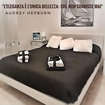 La Terrazza Sul Reno - In Pieno Centro-due Passi Da Chiara - Comodo Unipol Arena *